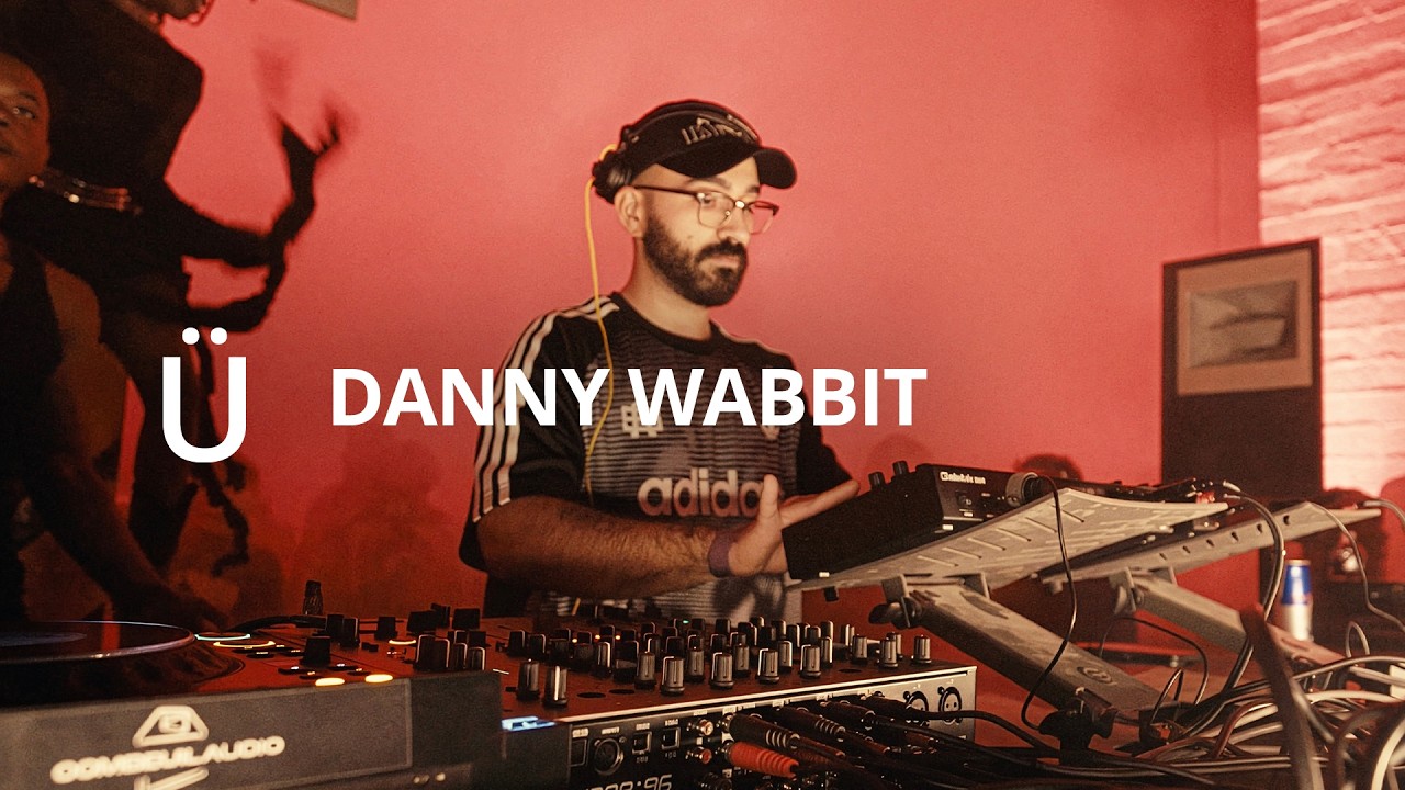 Danny Wabbit (live) • GRÜV, Paris