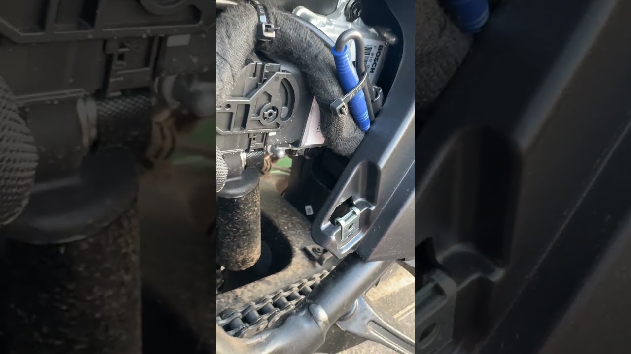 VOGE DS800X Rally Camera SD Card Install