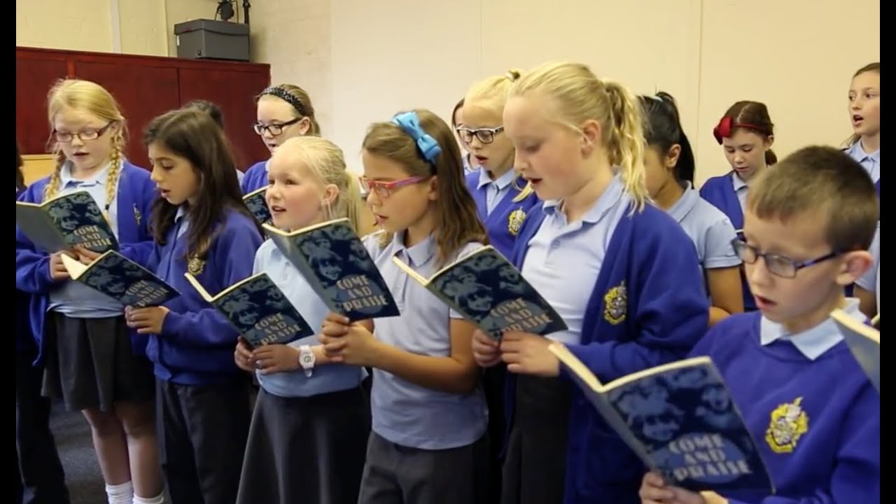 St Thomas's Primary School in Leigh