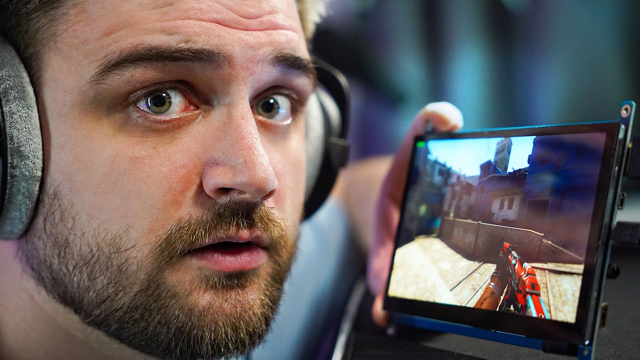 CS:GO pe CEL MAI MIC MONITOR din LUME!