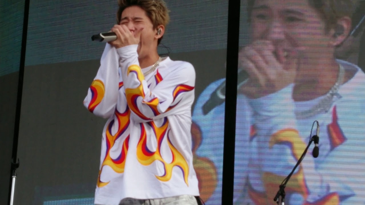 ONE OK ROCK - Push Back @ Songdo Moonlight Festival Park, Incheon, South Korea