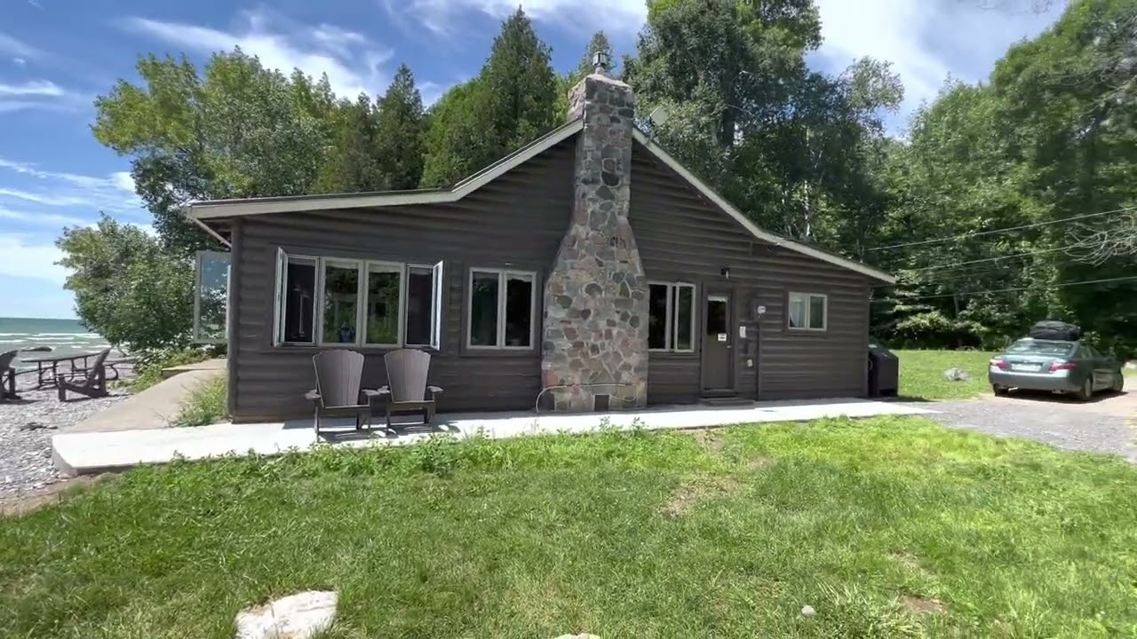Presqu'ile Clarke-Denson Cottage