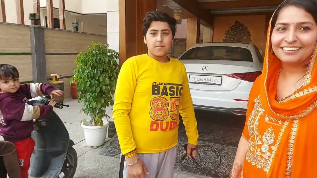 Hum gaye muh dikhai krne🥰