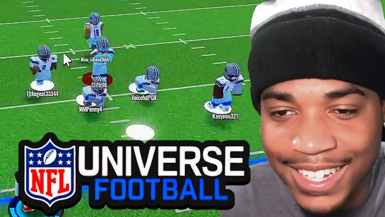 PLAYING Football In ROBLOX!