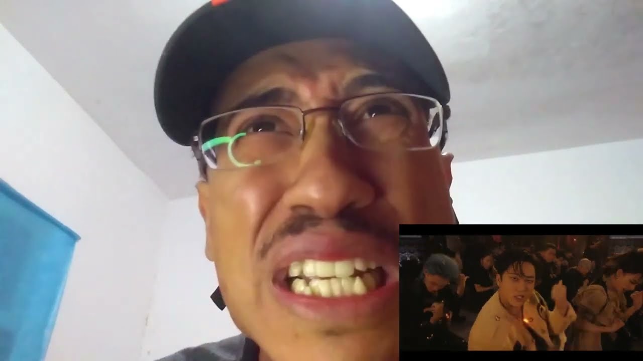RAPPER REAGINDO A: Stray Kids 