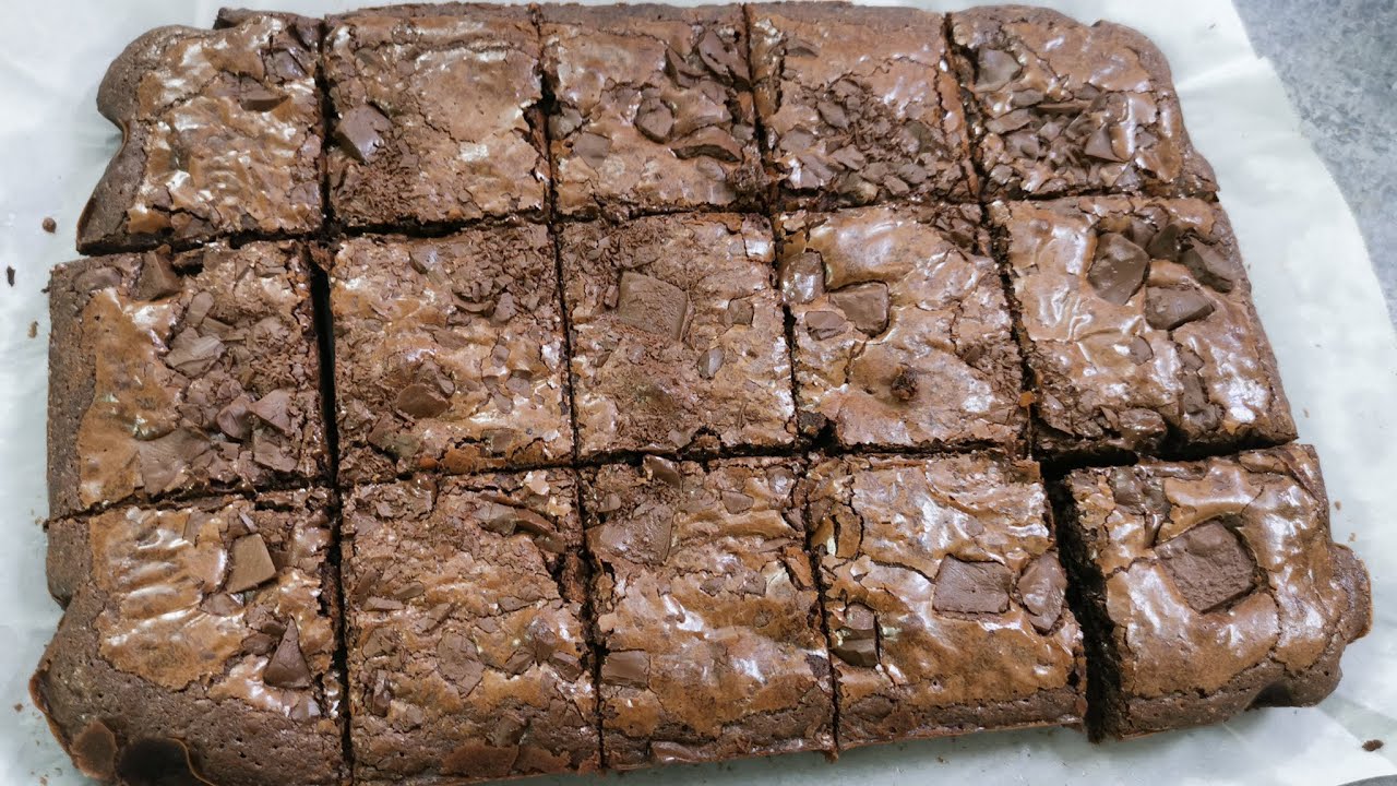 Best-ever Crinkle Top Brownies | Cooking Zest