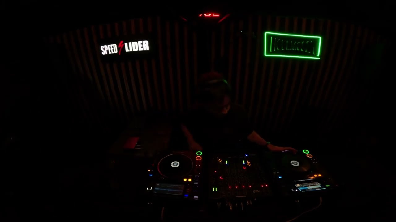 MACO - #AUGESESSION /// #TECHNO
