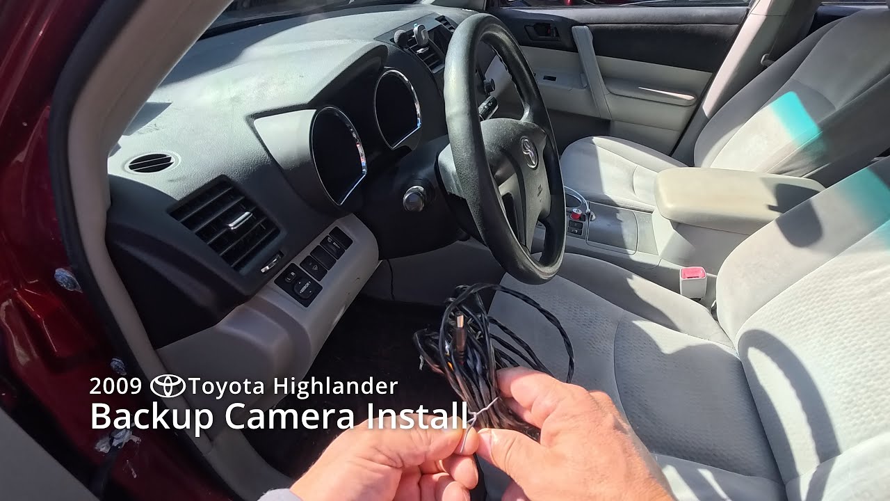 Установка камеры заднего вида на Toyota Highlander 2009 года.