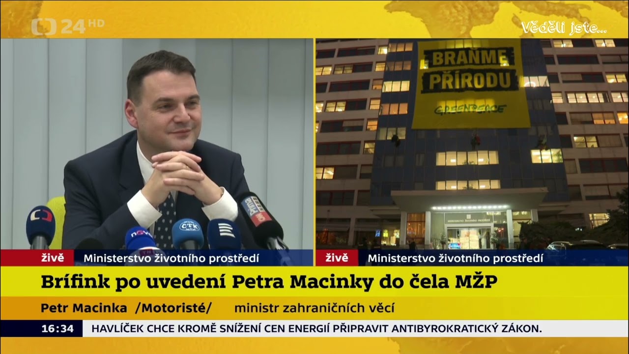 Petr Macinka přeb&iacute;r&aacute; veden&iacute; Ministerstva životn&iacute;ho prostřed&iacute; | MOTORIST&Eacute; ve vl&aacute;dě