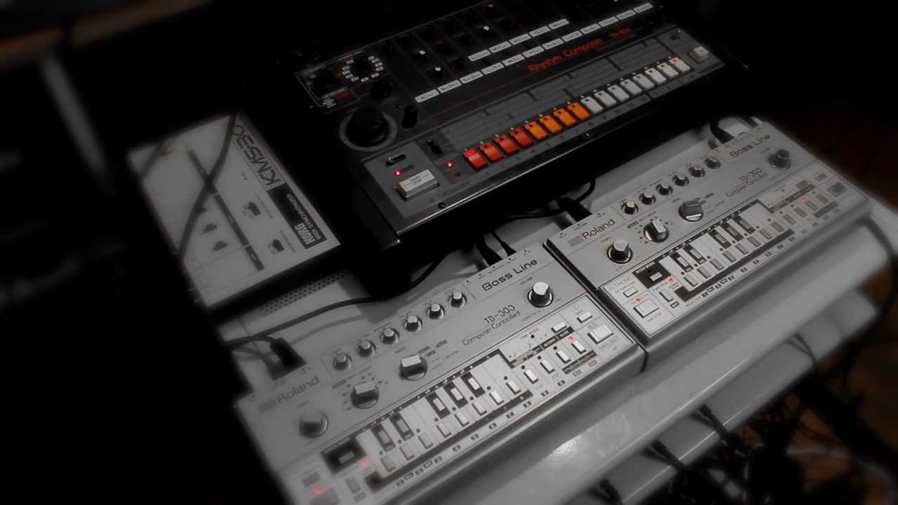 TR-808 VS 2 TIMES TB-303