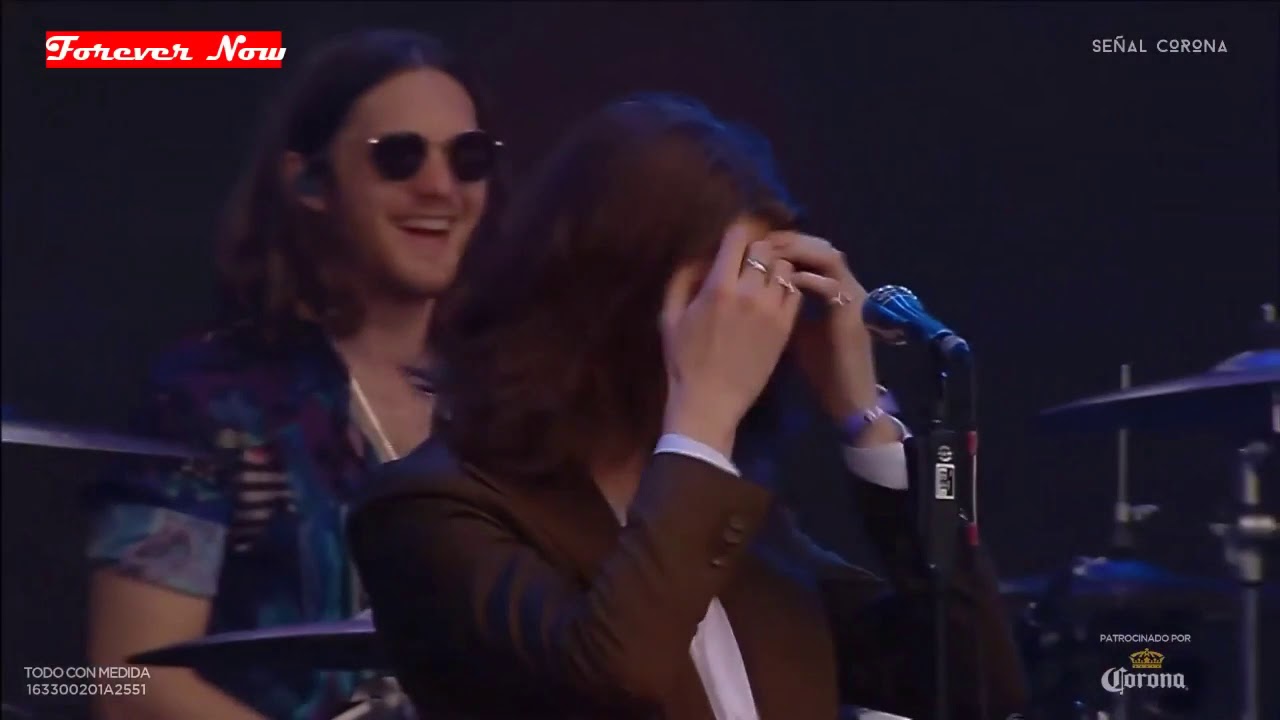 Blossoms - Your Girlfriend live in Mexico City CC19