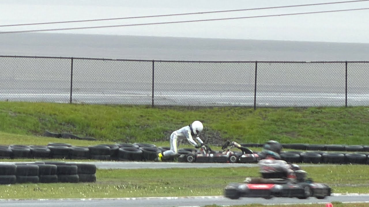 Formula KFX Round 1 Endurance qualifying  (I spun… a lot)