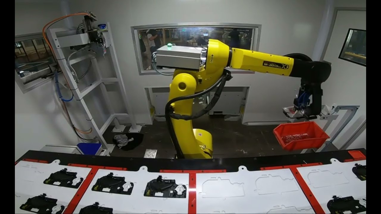 Robotic Vision Picking with Glue Application and Vision Placing