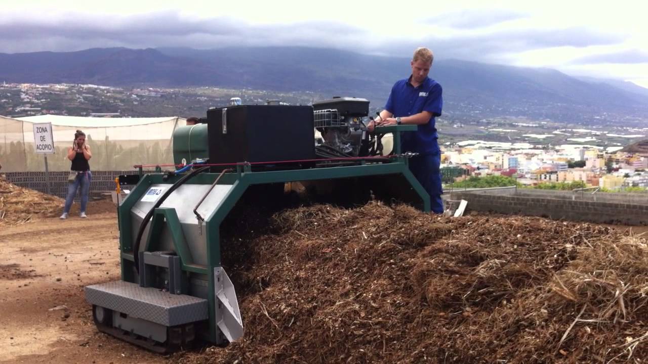 Máquina volteadora de Compost