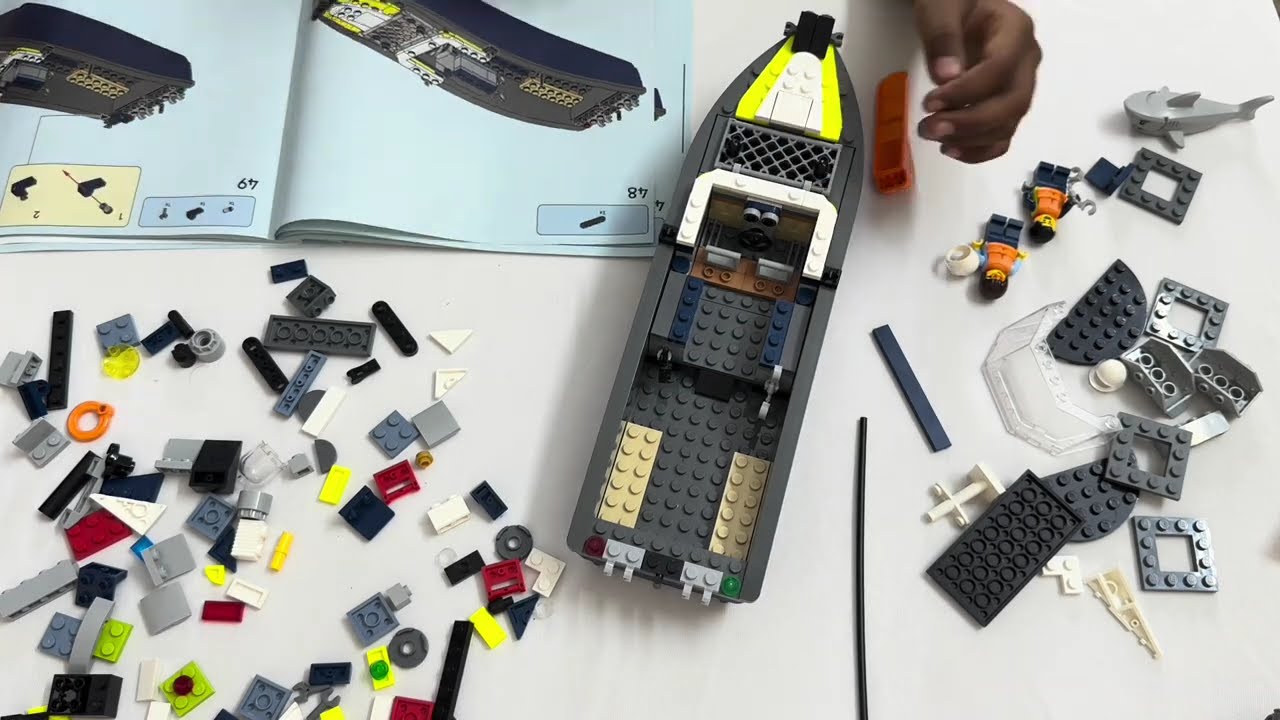 LEGO CITY Police boat chase.
