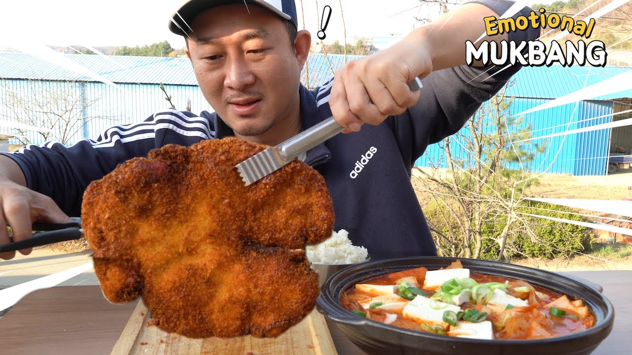 바삭바삭! 돈까스와 햄 넣은 김치찌개 먹방~🤤 Pork cutlet & Kimchi jjigae  MUKBANG EATING SHOW