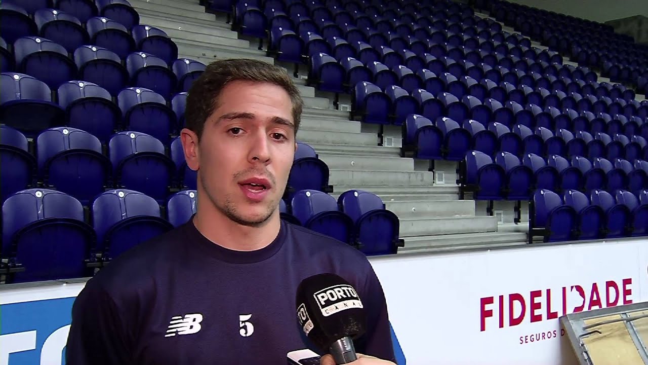 H&oacute;quei em Patins: Telmo Pinto (antevis&atilde;o OC Barcelos-FC Porto, Camp. Nacional, 8.&ordf; j., 20/11/15)