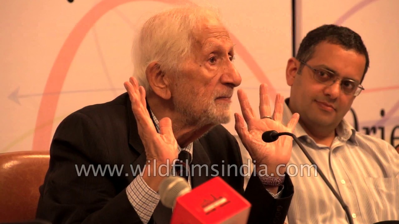 Col. Raj Kapoor, Director of Fauji - Shah Rukh Khan's launch-pad