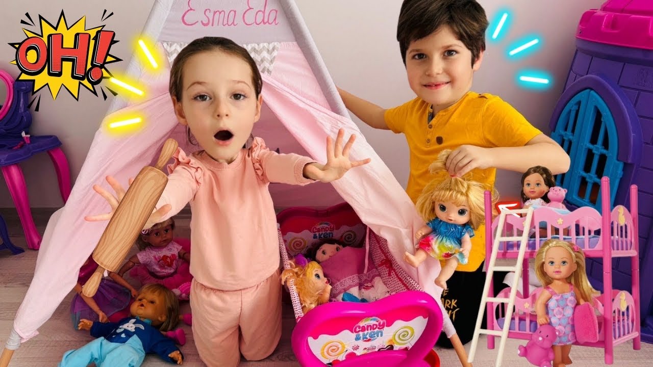 Kız Oyunları!ADA ÇADIR KURUYOR BÜTÜN BEBEKLERİNİ ALIYOR!Kız Evcilik Videosu,Oyuncak Bebek Evcilik