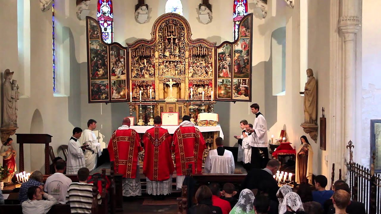Mass Facing East: Two thousand years of liturgical orientation