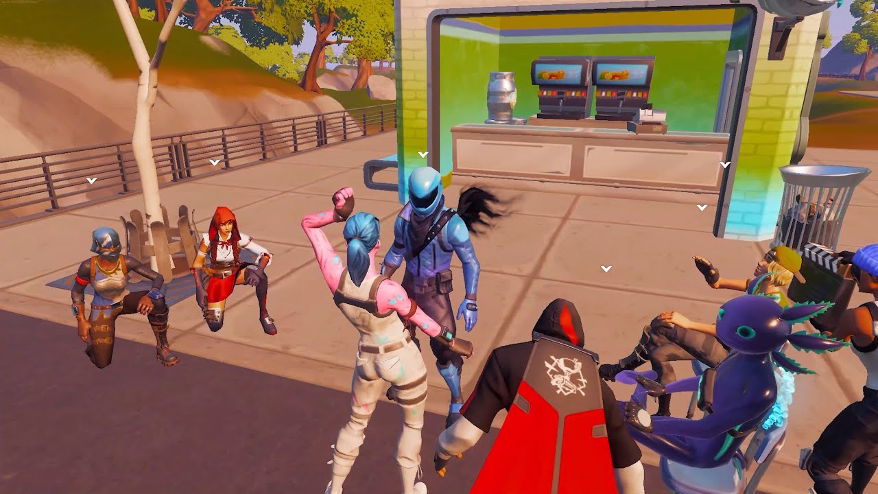 PINK GHOUL TROOPER Meets HONOR GUARD in Party Royale