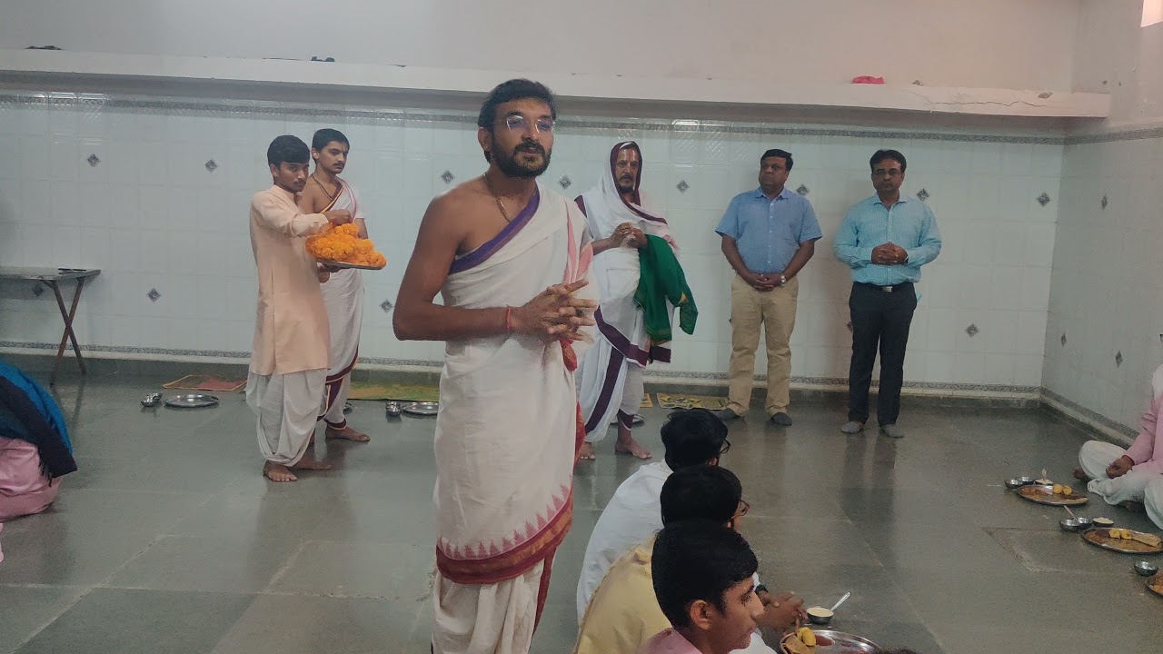 रसोई - Spcial Feast by Abhay bhai Patel to Rushikumars of DSS -SGVP, on 15/12/21