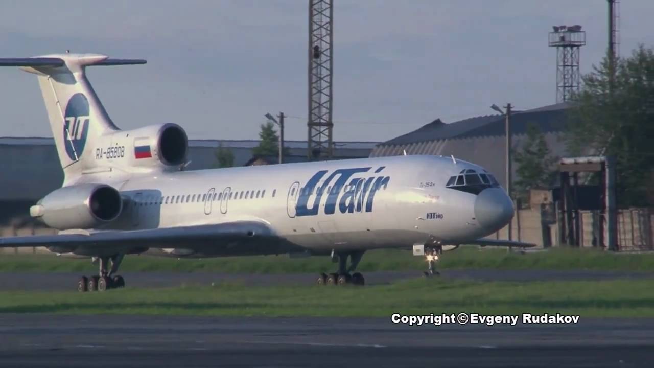 Tupolev Tu-154M UTair landing