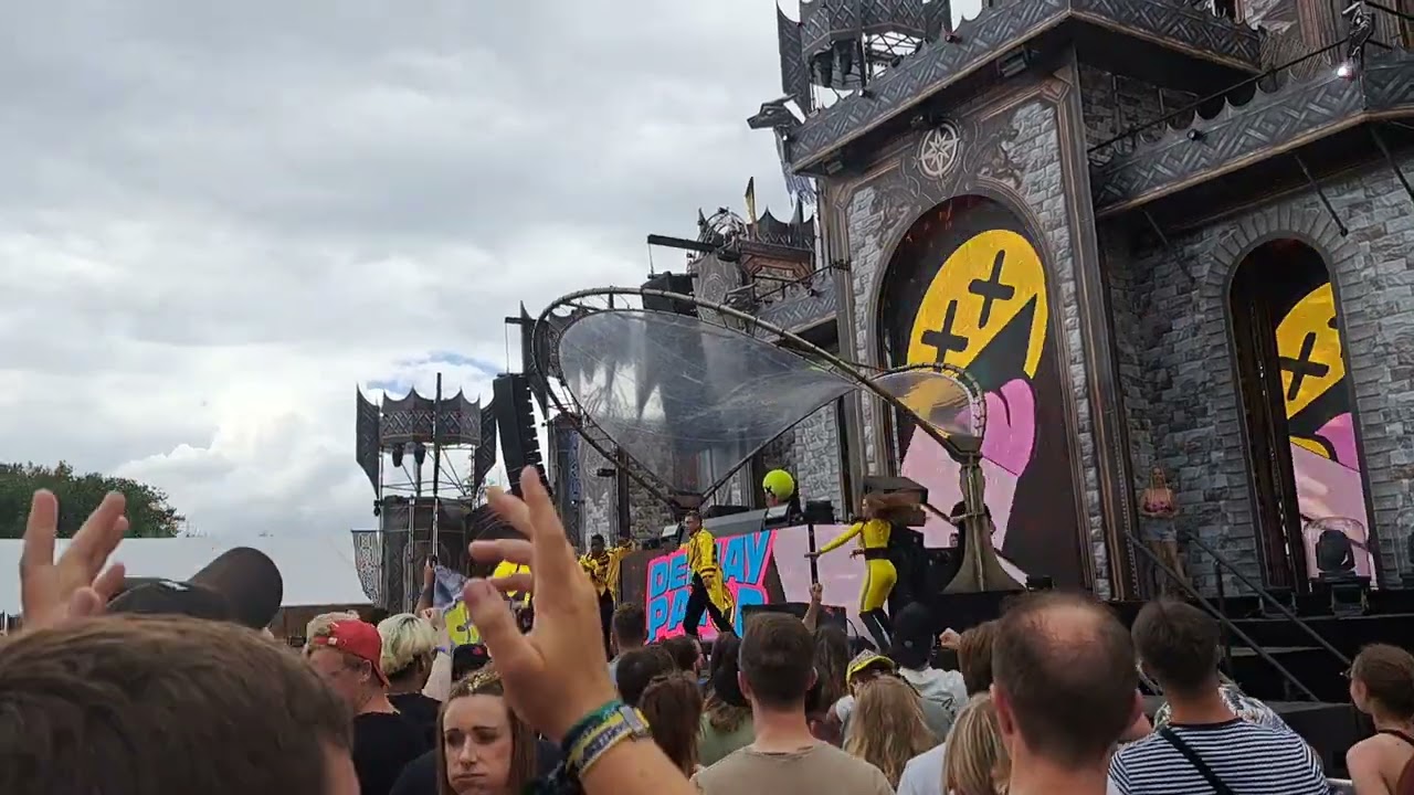 PAT B live @ The Qontinent 2023
