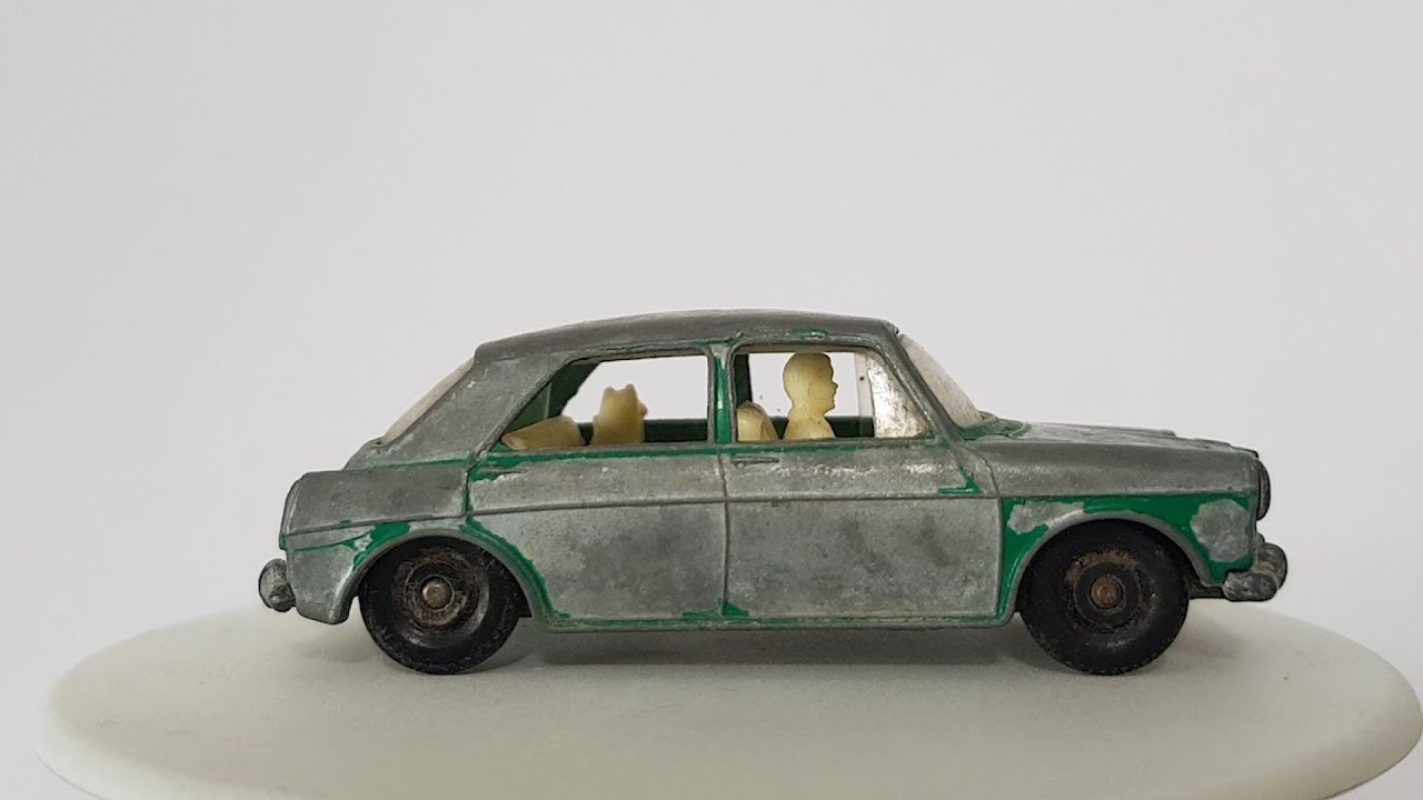 MATCHBOX Restoration No. 43c Pony Trailer 1968 & No. 64b MG 1100 1966