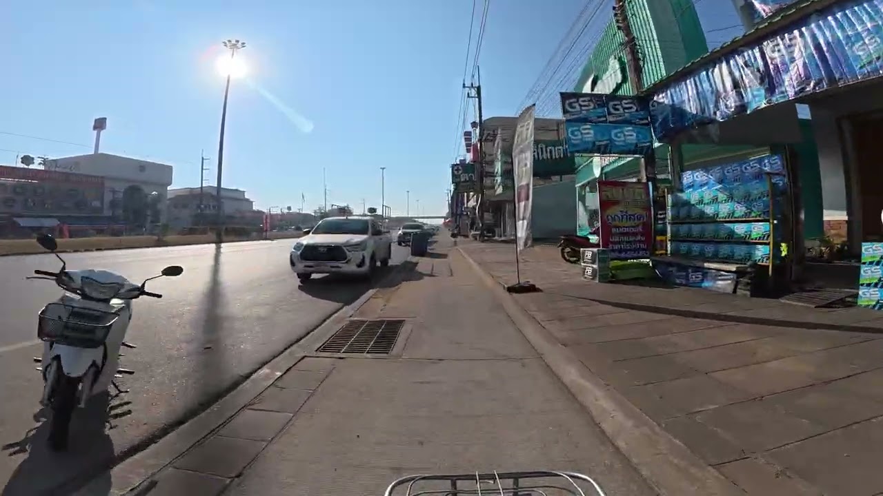 E-bike to work Nong Khai life