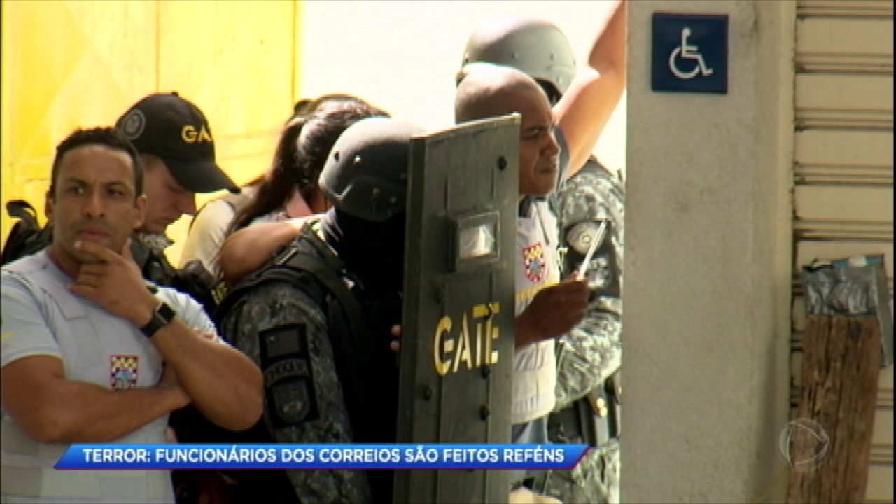 Funcionários dos correios são feitos reféns em São Paulo
