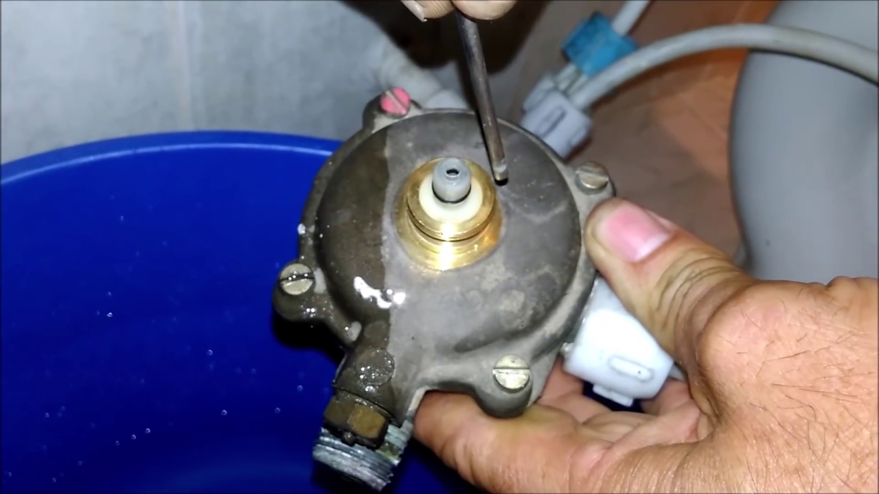 calentador de paso a gas Partes de la válvula hidráulica de un  calentador o calefon