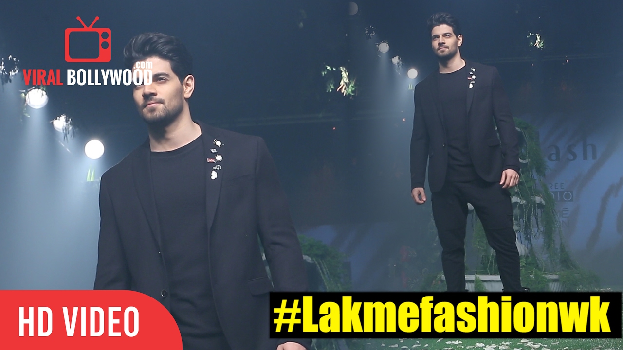 Sooraj Pancholi Ramp Walk | Lakme Fashion Week Summer Resort 2017 Day 03  | #Lakmefashionwk