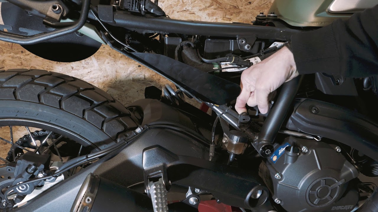 Weg mit dem Plasitk - BMG Concept Seitenteile für die Scrambler Ducati