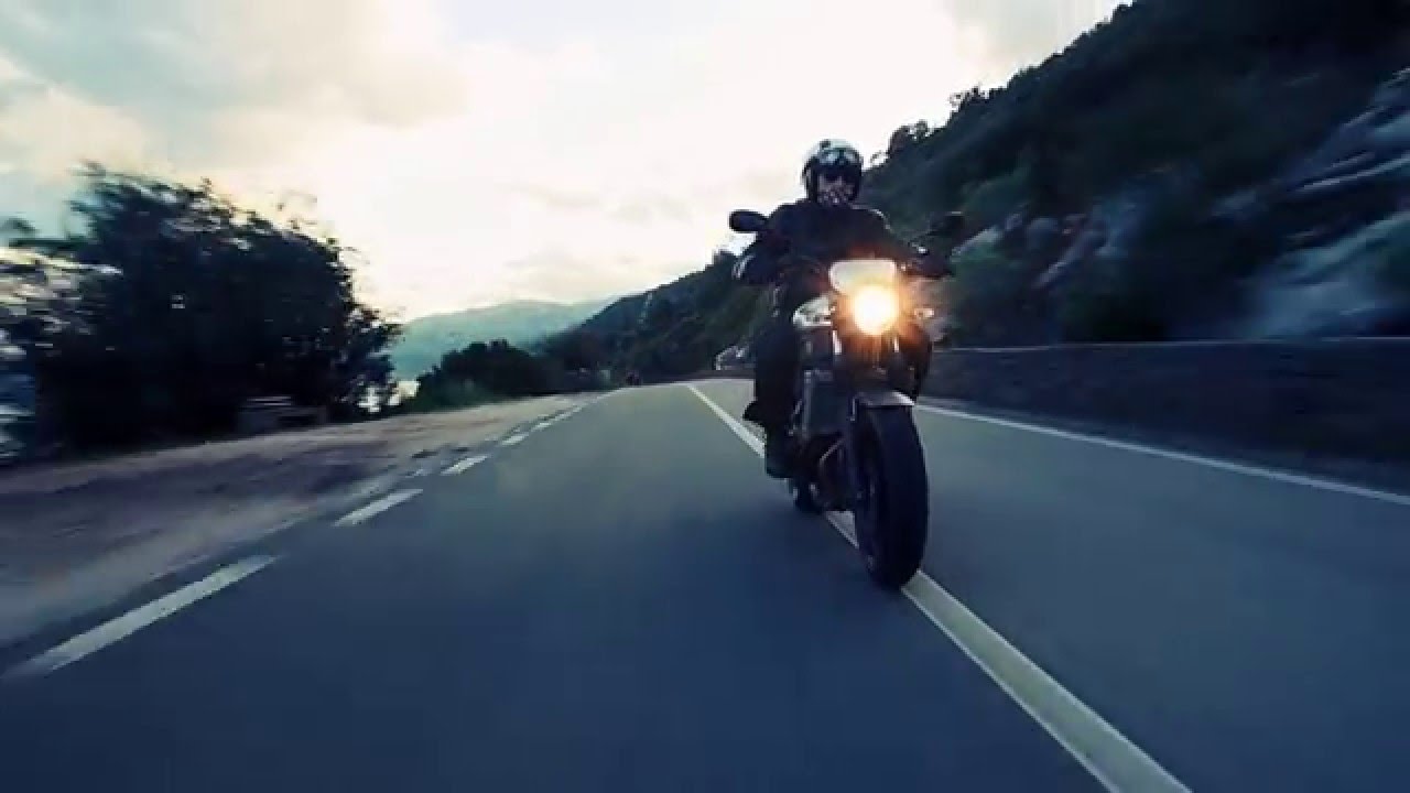 Yamaha XSR 700 Style & Fun