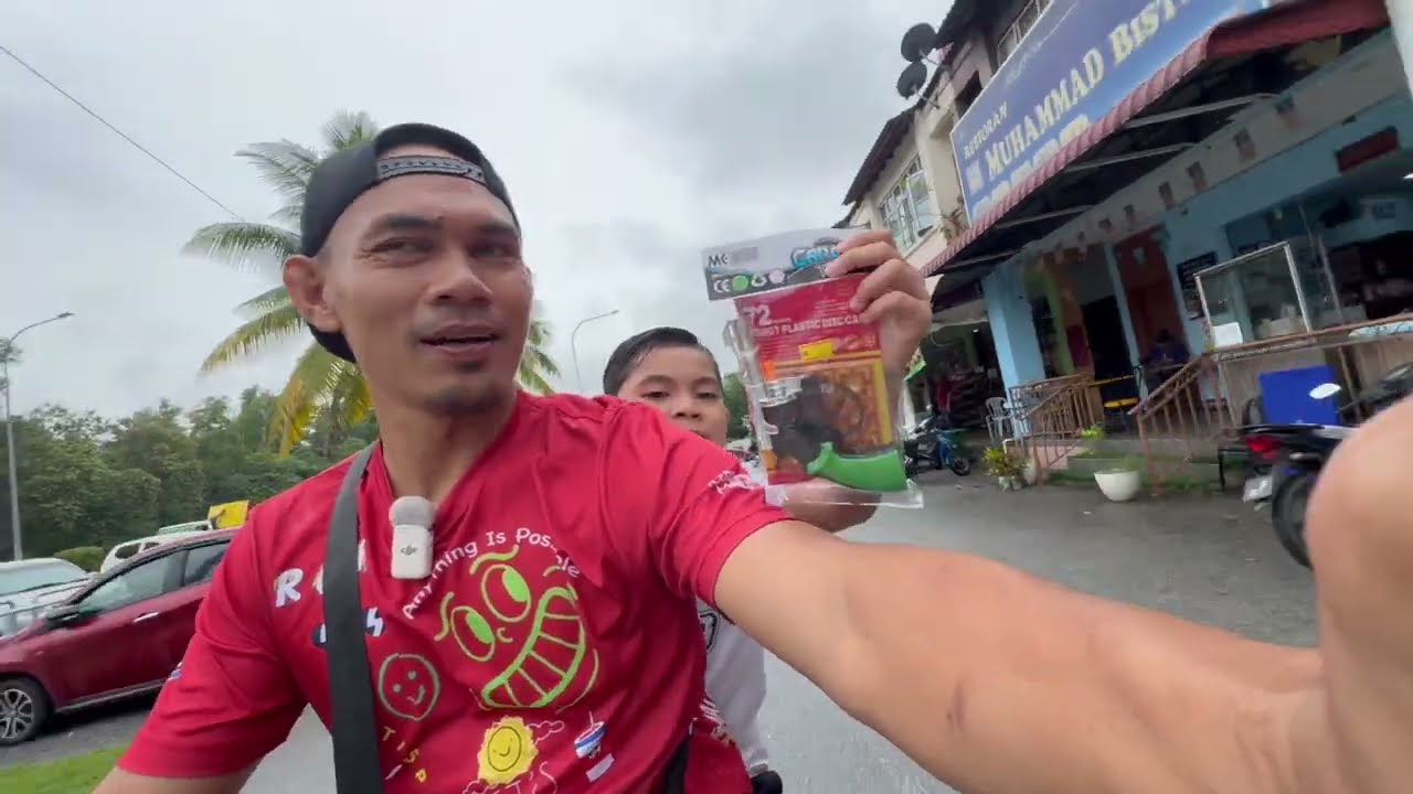 Layan cemboy beli pis