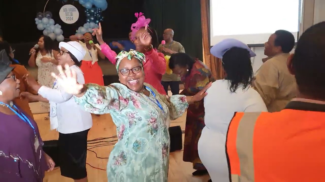 'Eyethu indaba ayipheli lapha' by  BICCINTHEUK Power Of Praise King's Team