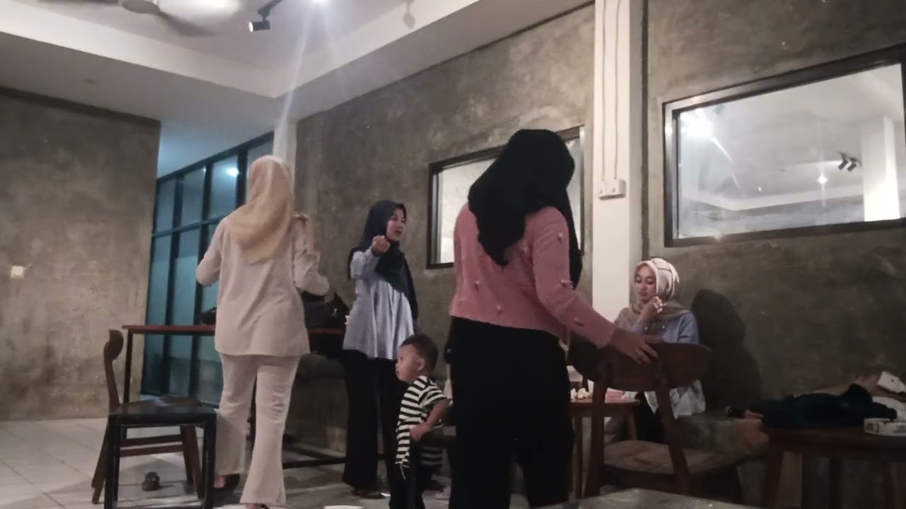 Squad17cewekkk
