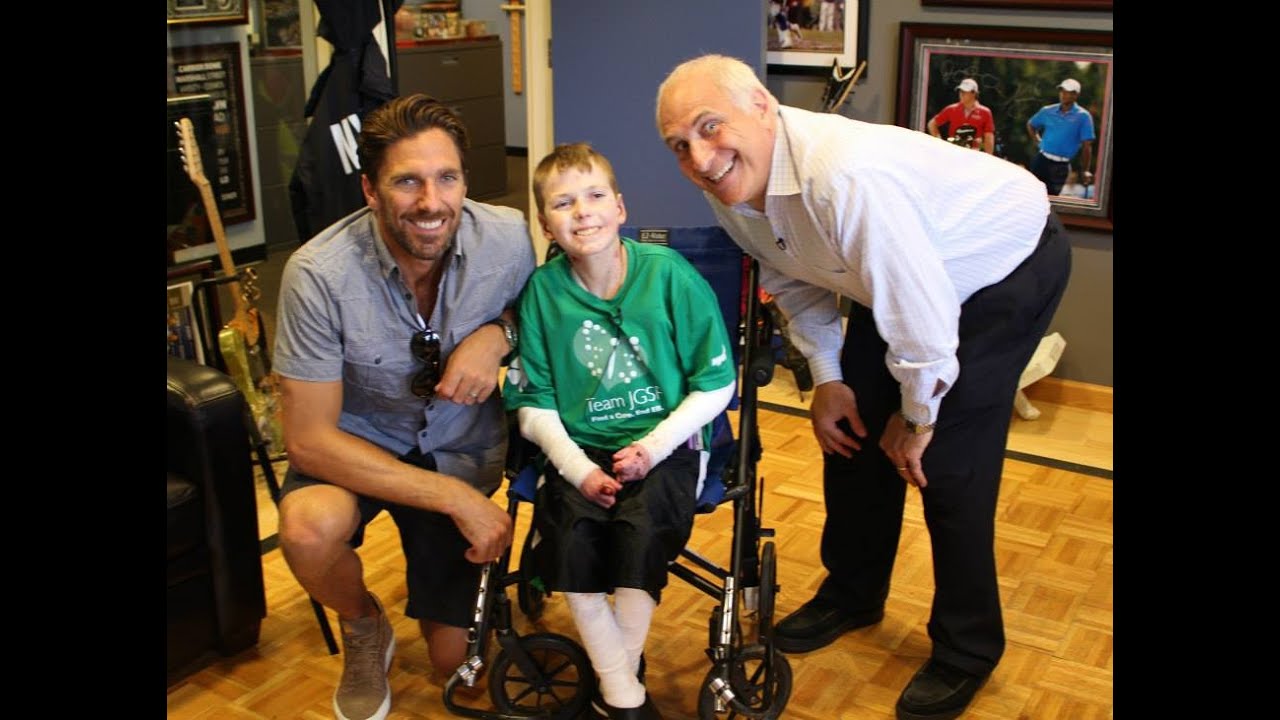 Henrik Lundqvist surprises a young fan on 