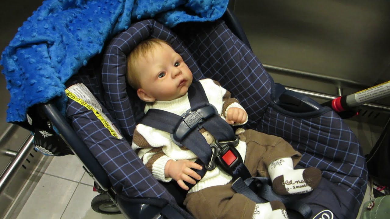 Reborn Baby Landon's 1st Outing - Doll Break Ep. 392