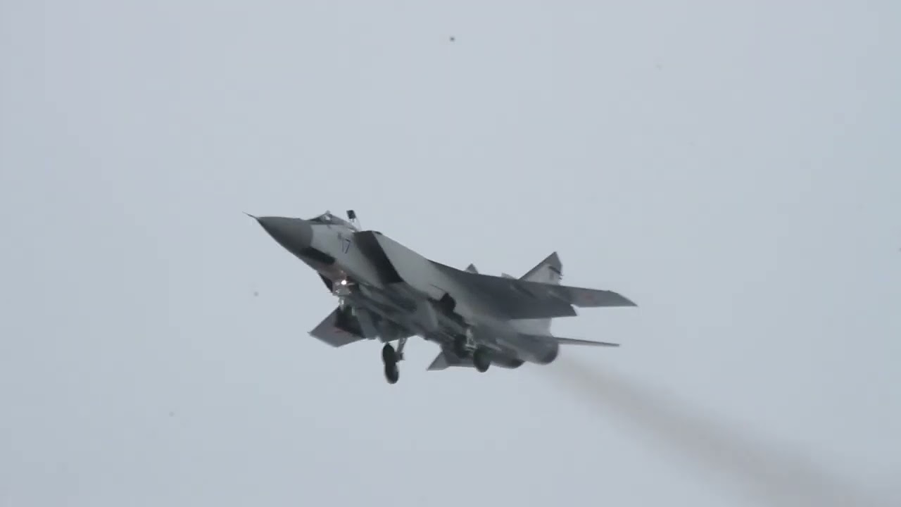 Russian MiG-31BM interception training flight