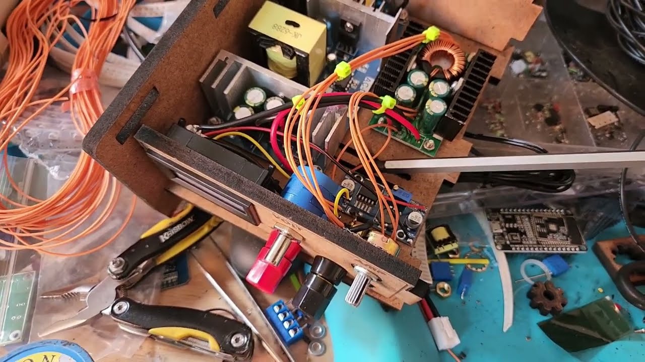 Power Supply Rakitan Bisa Cas Aki dan Lainnya