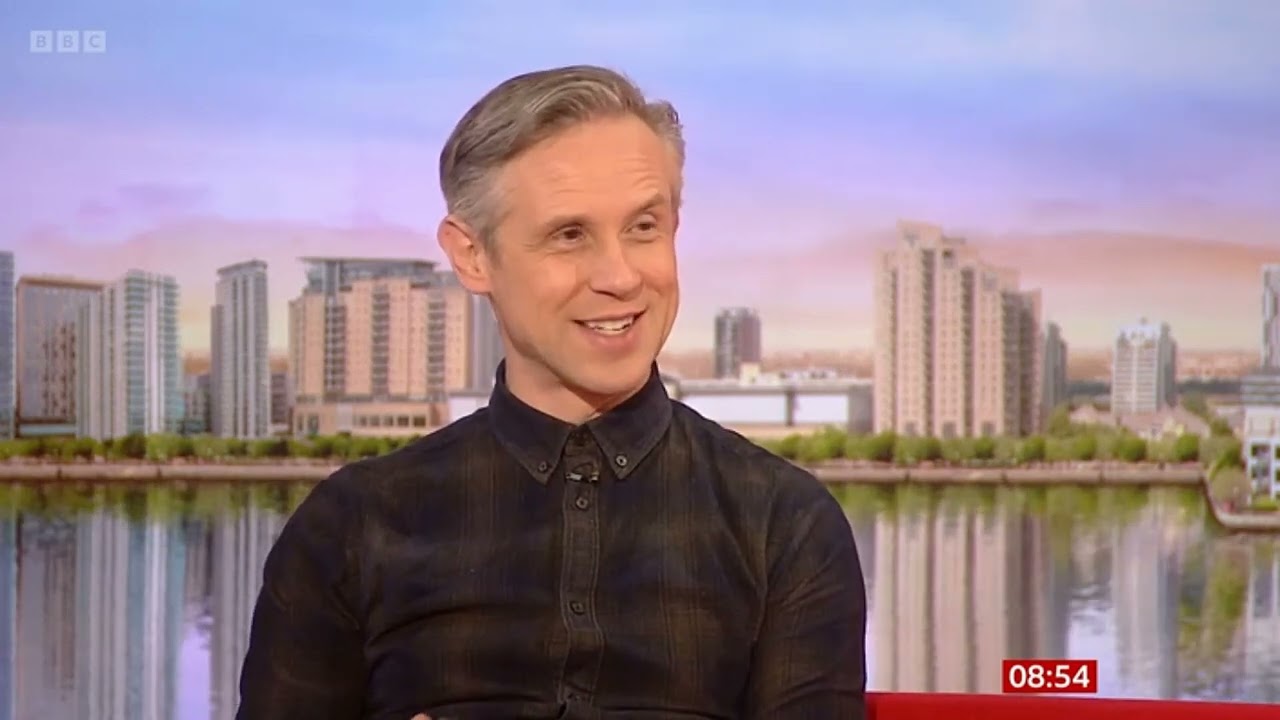 Interview - Mark Gatiss and Ian Hallard - The Way Old Friends Do - BBC Breakfast (2023)