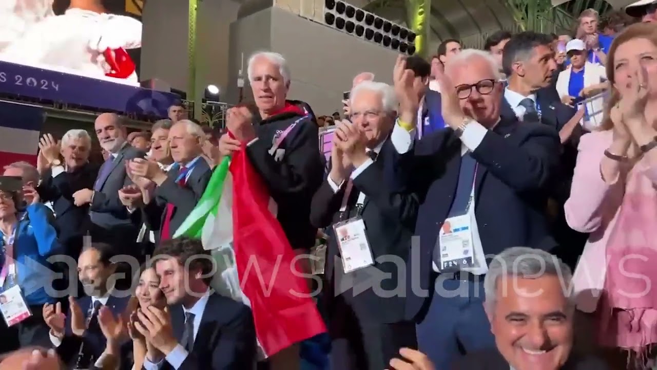 Parigi 2024, Samele abbraccia Mattarella: 