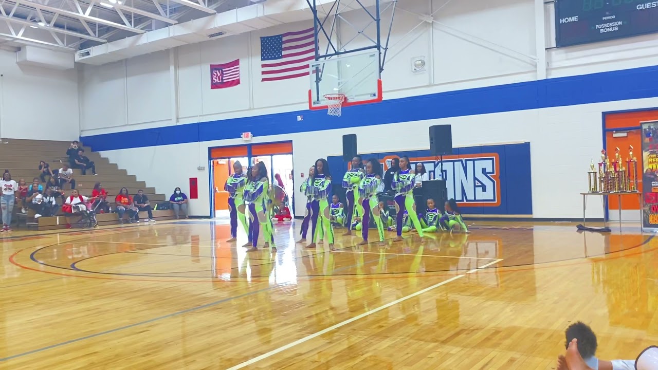 Reigning Elite DANCE COMPANY