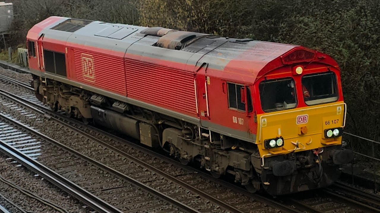 Class 66: DB 66107 Passes Worting Junction