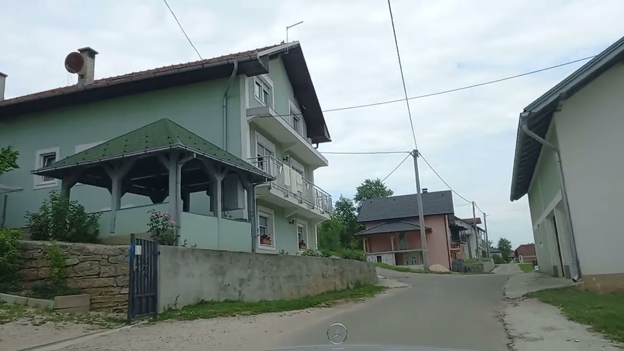 MANDIĆI - OKREČ - PARONAC ( Sportski rekreativni centar )