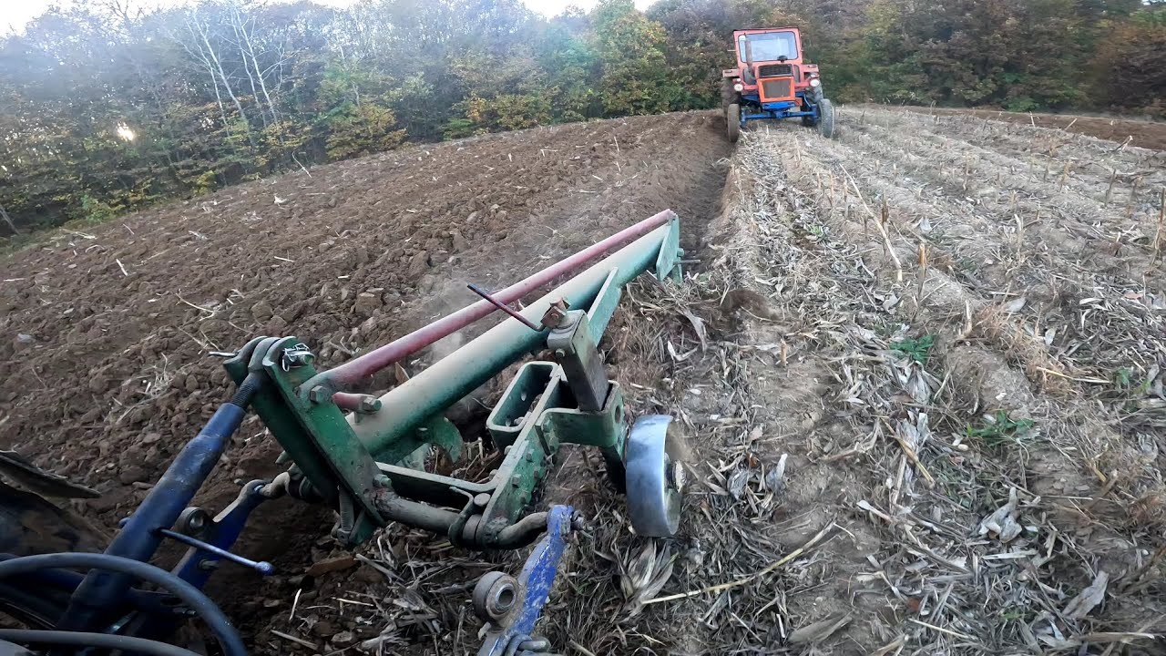 2×Tractor-vlog-u650+2×Plug-pp4-La arat pentru porumb din anu 2023 ep10 Ultimu  episod filmat in 2022