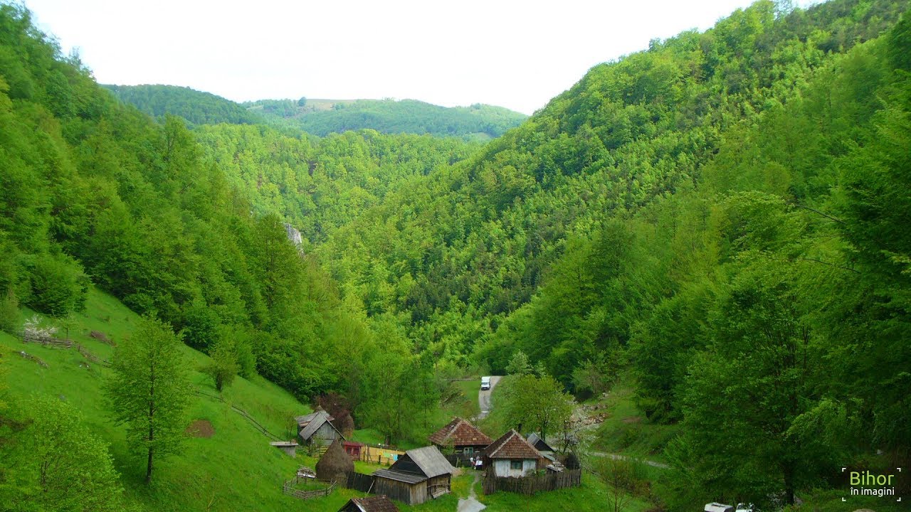 6 Sate, mai Deosebite din Romania, Unde Trebuie sa Ajungi Candva