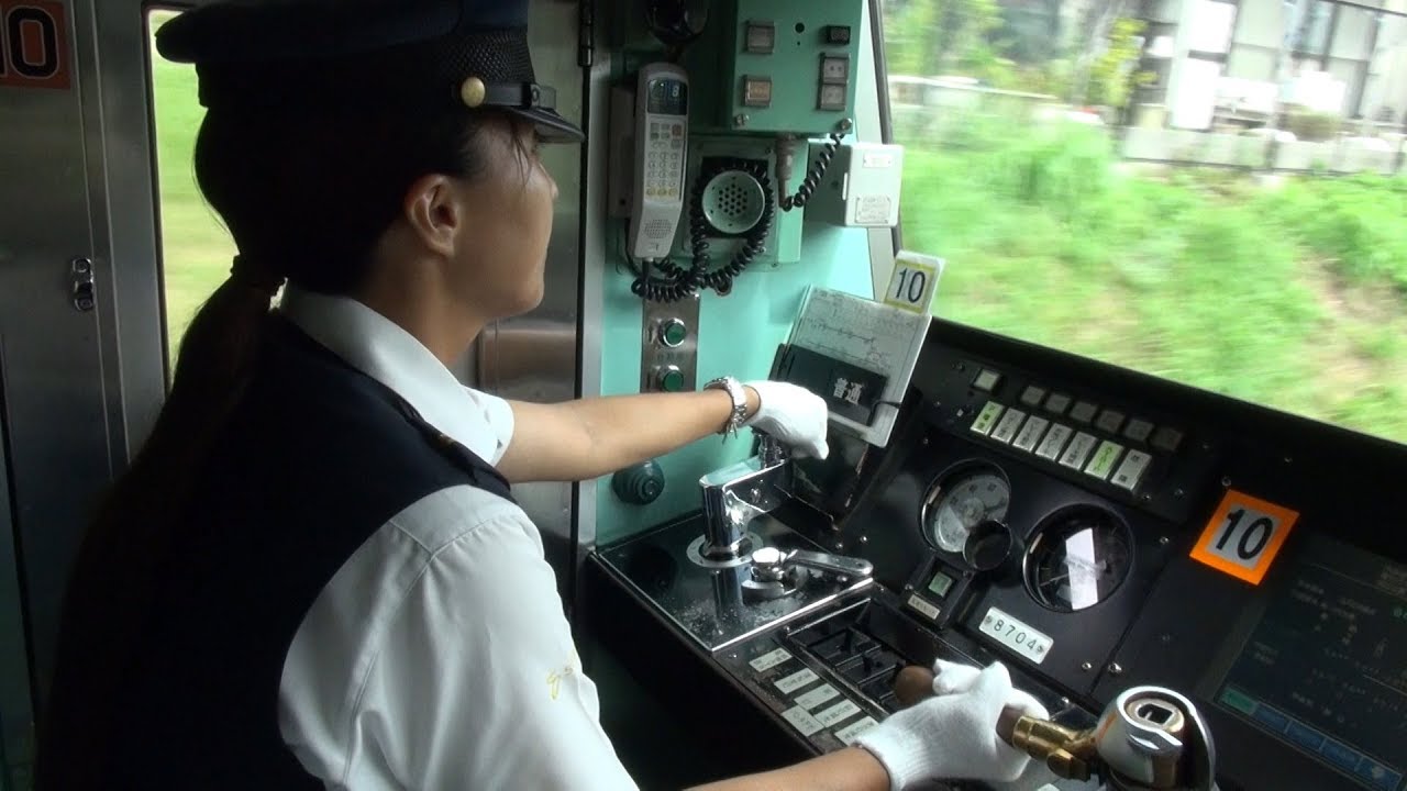 電車運転士(職業情報提供サイト(日本版O-NET)職業紹介動画)